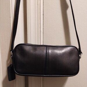 AUTHENTIC RARE VINTAGE BLACK COACH CROSSBODY BAG